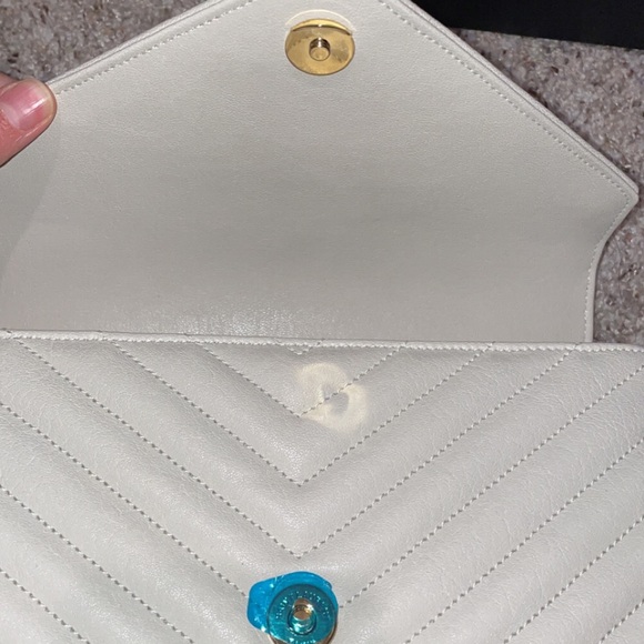 ❌SOLD❌BRAND NEW YSL COLLEGE MEDIUM - Picture 4 of 4
